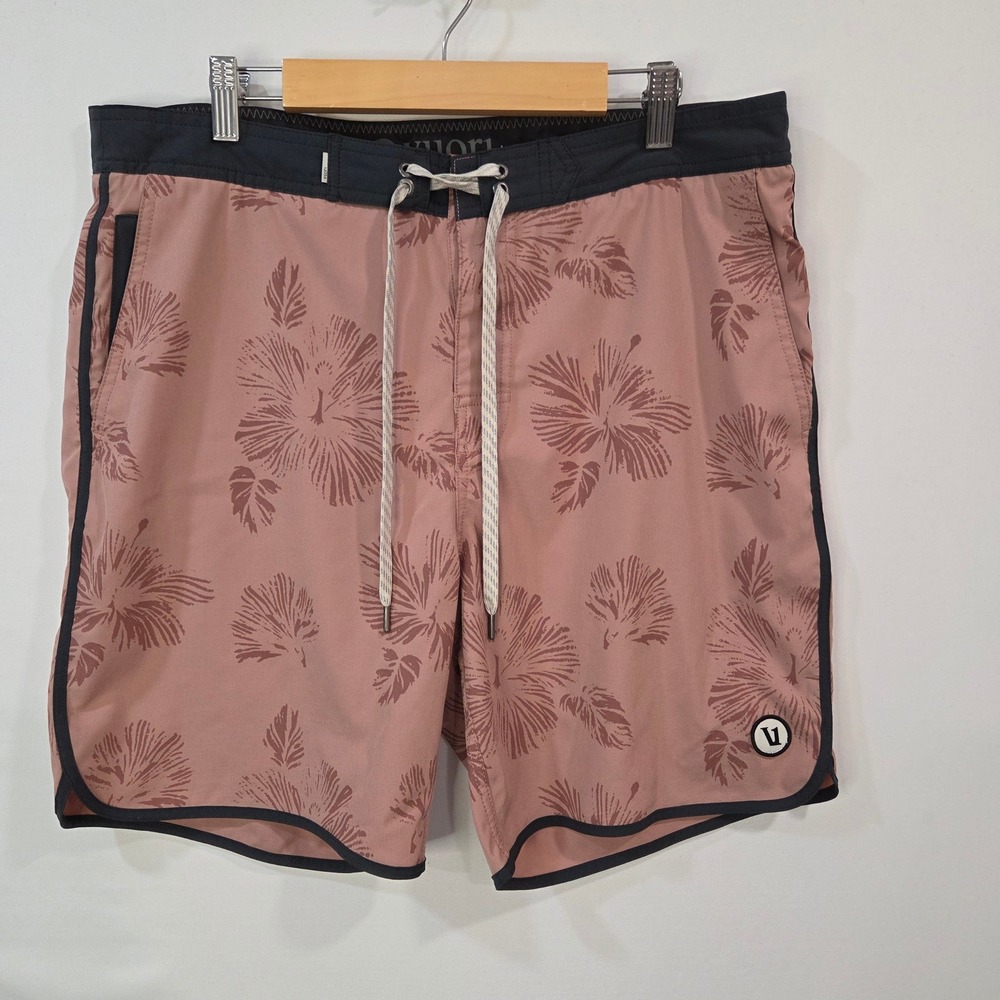 Vuori Mens Pink Floral Hibiscus Performance Board Shorts Estimate Size 34 Swim
